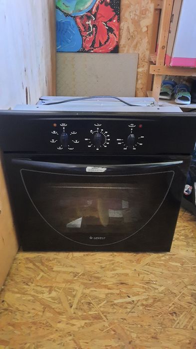 Духовка в отличном состоянии