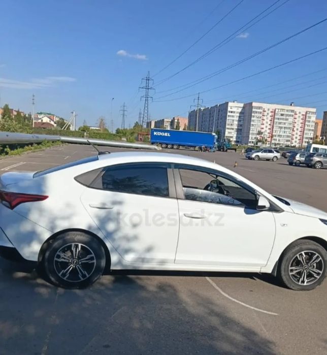 Hyundai accent  2020
