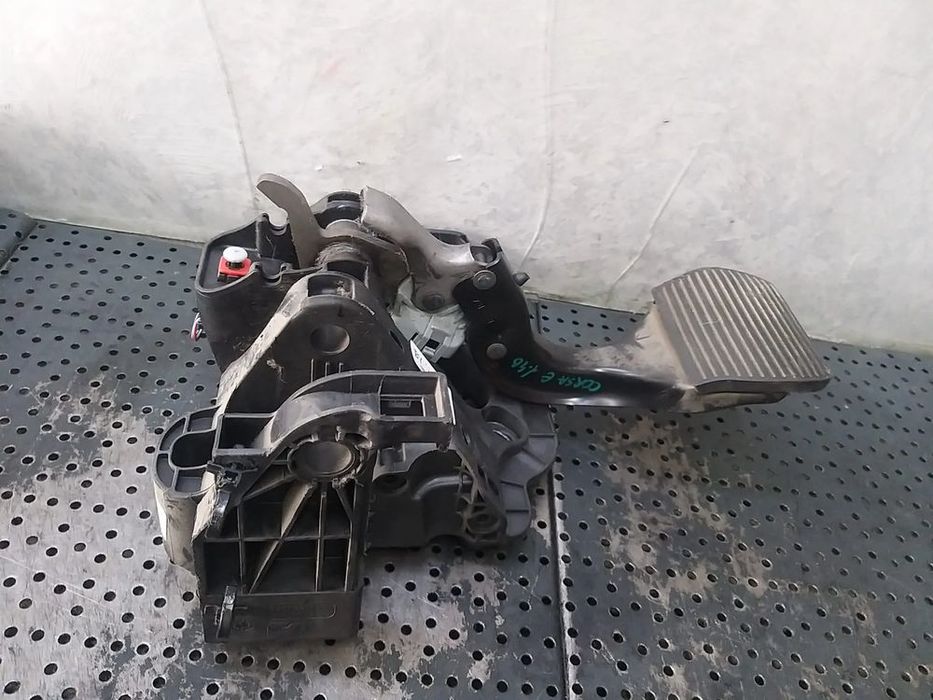 Pedala frana 1.4 b opel corsa e x15 55700896