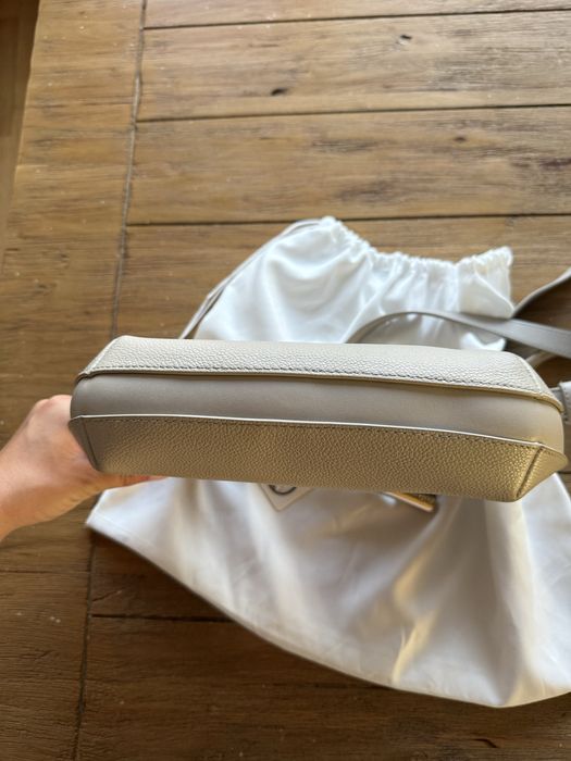 Furla 100€ без забележки използвана ест.кожа