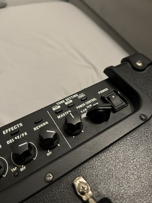 Amplificator chitară BOSS KATANA-50 – 50W, 1x12”, efecte integrate