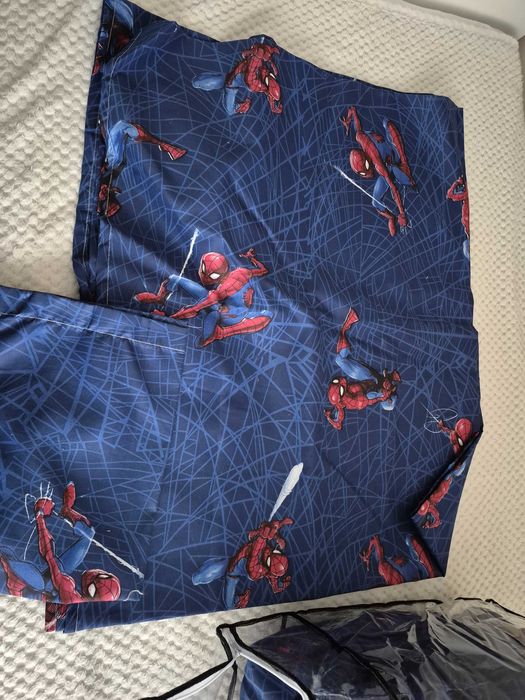 Продавам единична завивка + чаршаф и калъфка Ново