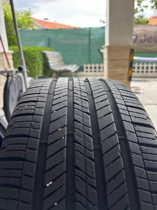 Good Eear Eagle Touring 245/40/20 Run Flat
