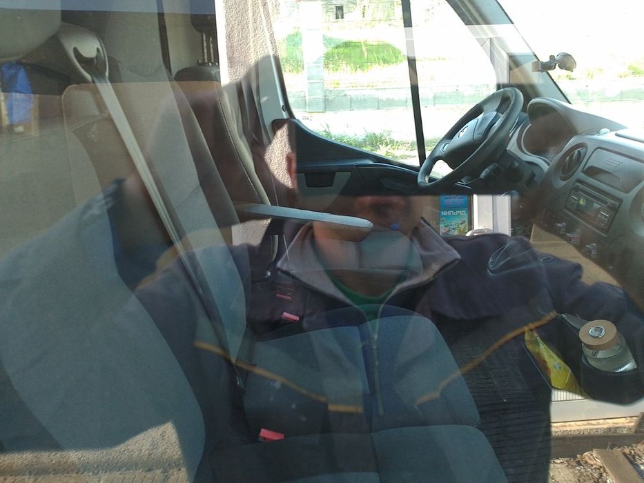 Продавам Рено Мастър