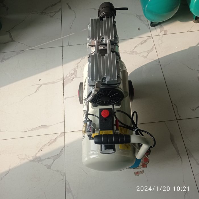 Безшумный компрессор 24L