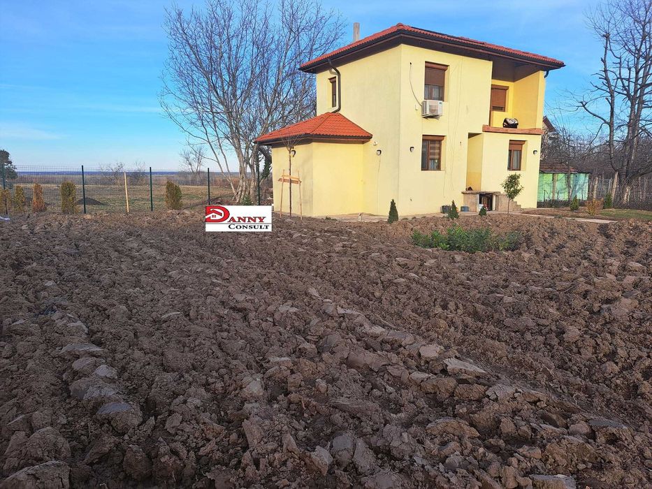 Продава се Къща в Велико Търново, Акация - 76 кв.м за 1672 €/кв.м - Снимка #2