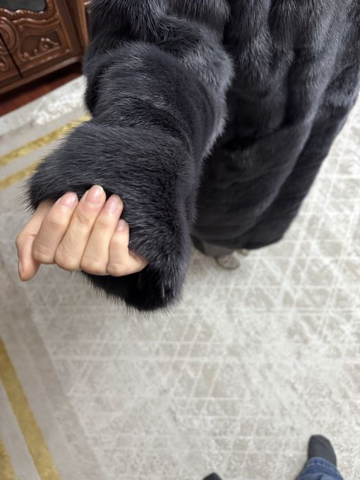 Продается  шуба в