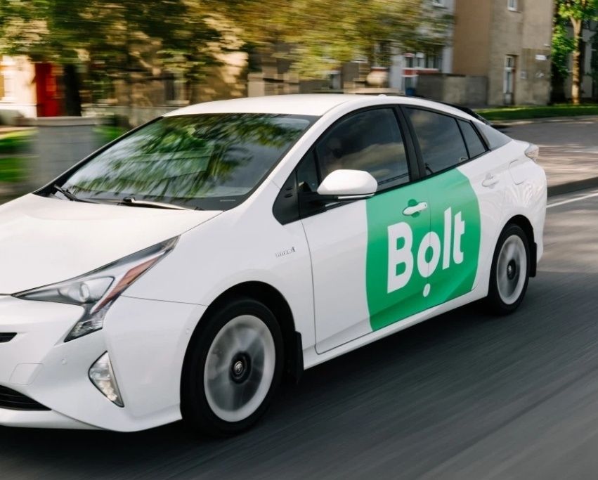 Închiriere mașini BOLT 2019-2021 GPL