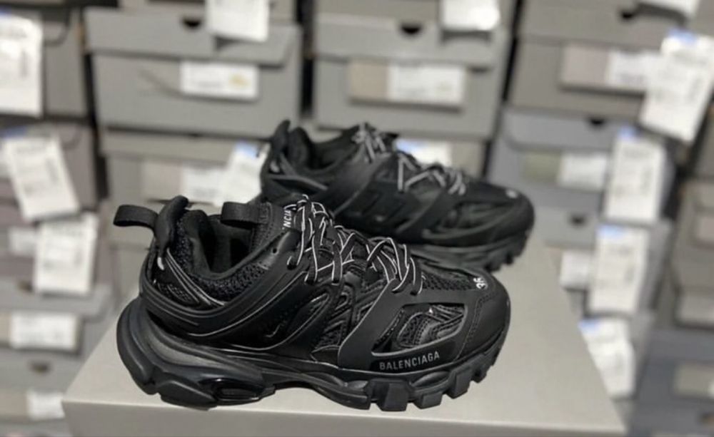 Papucii balenciaga negri