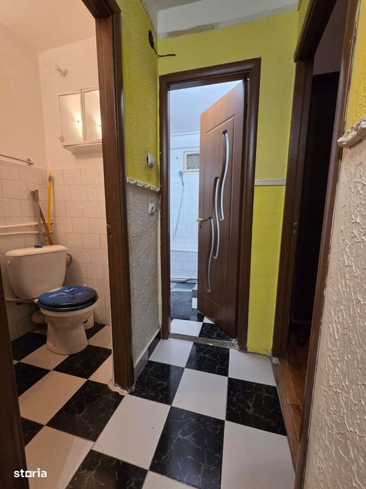 Apartament 3 camere 1990, parter inalt Str. Babadag