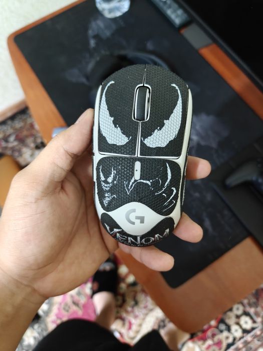 Super light 2 Logitech