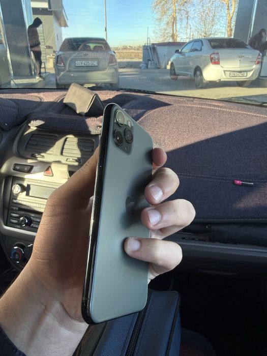 iphone 11 pro sotiladi