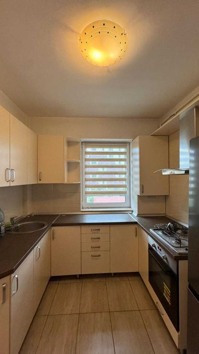 Inchiriez apartament cu 2 camare