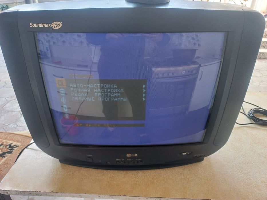 LG телевизор  Soundmax plus