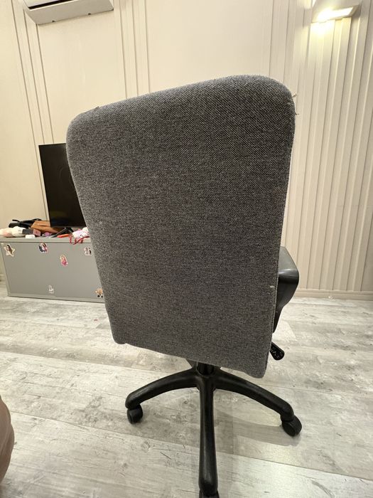 Кресло офисное рабочее
