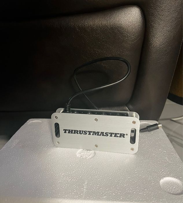 Interfata conectare Thrustmaster TM SIM HUB USB