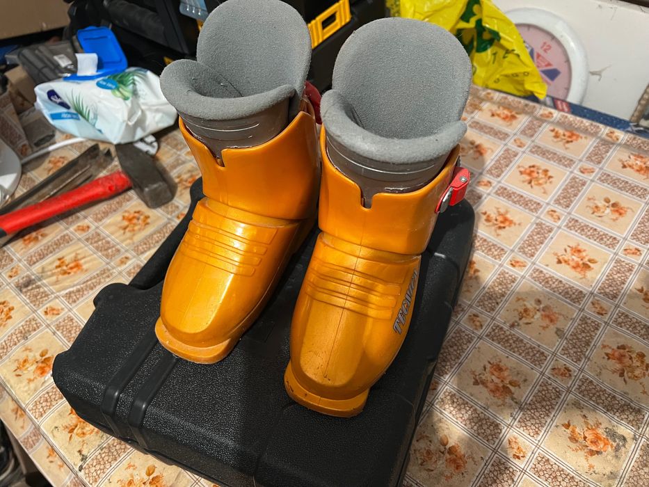 Детски ски ATOMIC 90 см , комплект с обувки EU 14,5