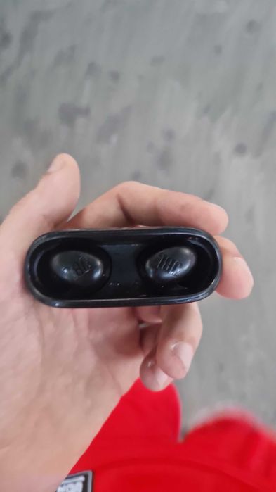 Casti jbl in stare perfecta  baterie noua
