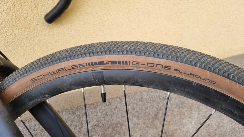 Гравел велосипед Cube Nuroad Pro 2024 metalblack´n´grey