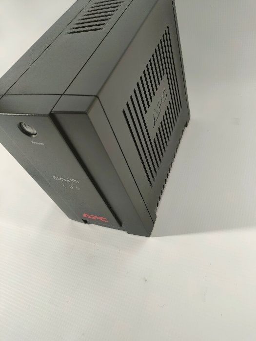 UPS APC Back-UPS BX500/300W, цената е с вкл. ДДС, гаранция