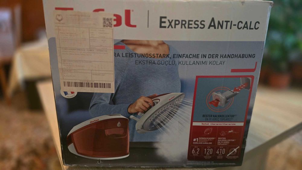 Statie de calcat Tefal Express Anti-Calc SV8030E0