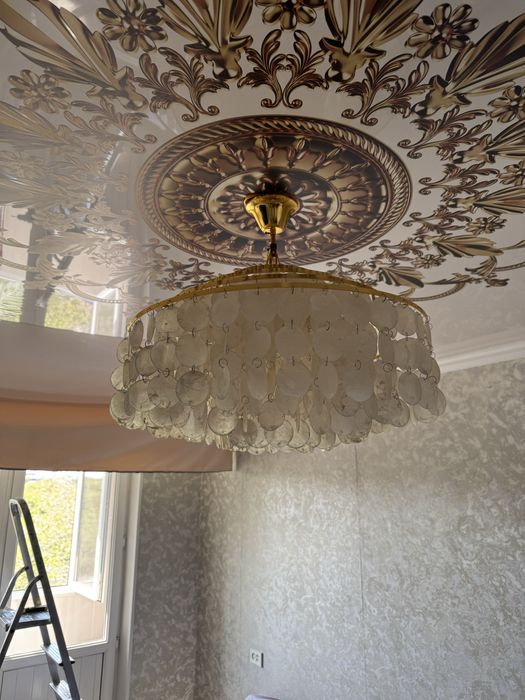 Люстра буу покупали за 100 тыс