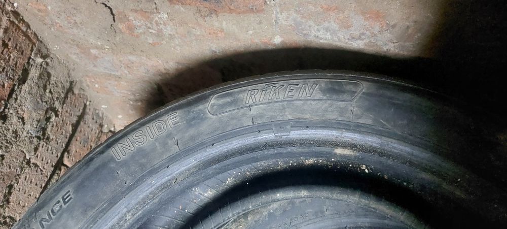 Шины отличные R17