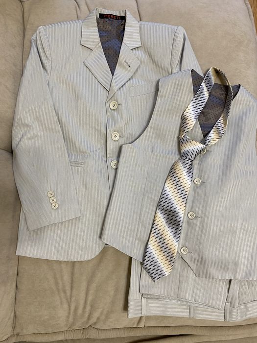 костюм тройка для мальчика