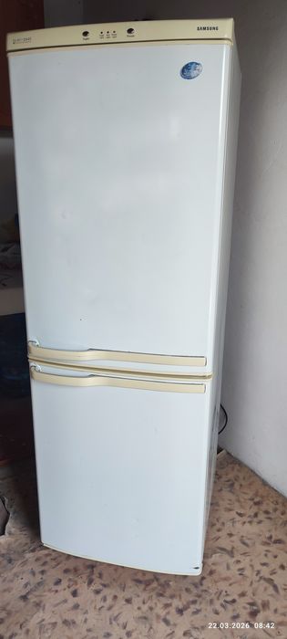 Холодильник Самсунг полу no frost.