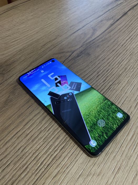 Самсунг с10 и айфон 11 про