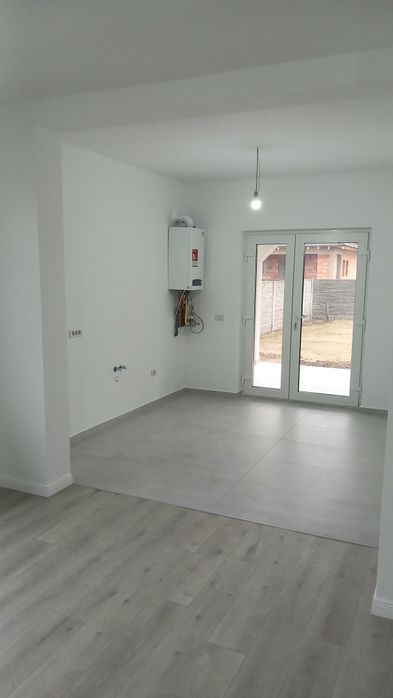Proprietar vând duplex in Mosnita,locatie excelenta, toate utilitatile