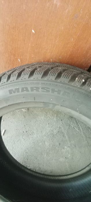 Продам шиповонные шины