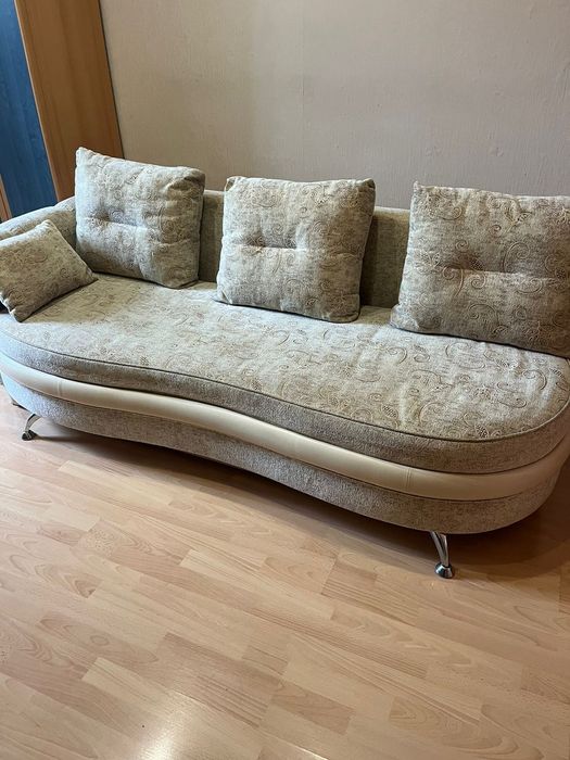 Мягкая мебель, диван