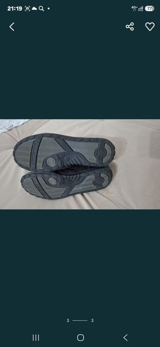 Продам кроссовки  б/у