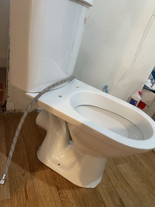 Продам  унитаз