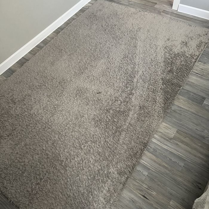 Продается ковер из пушистого ворса