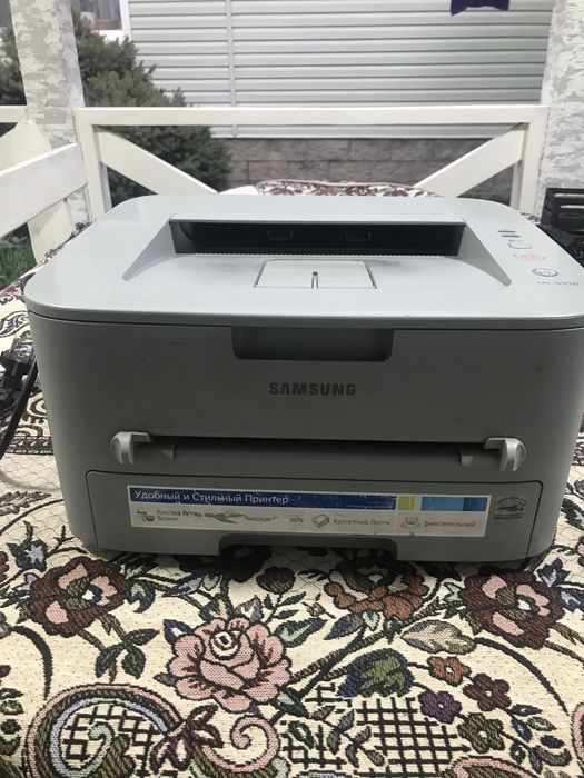 Продам черно-белый принтер
