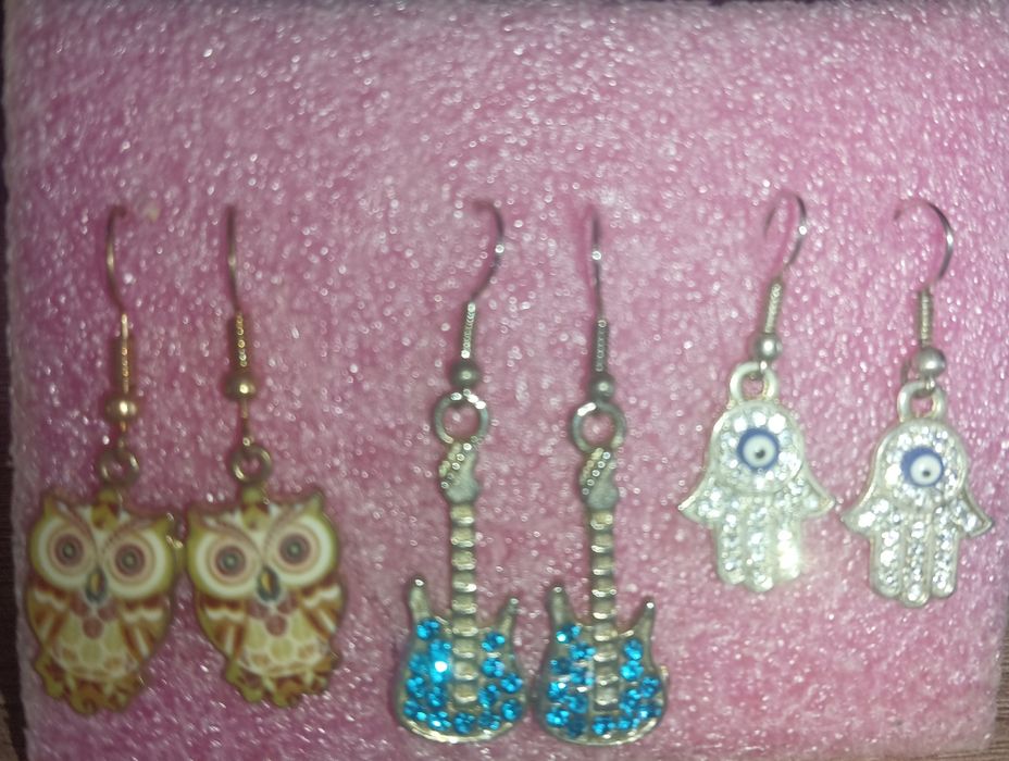 Бижутерия    Серьги   .