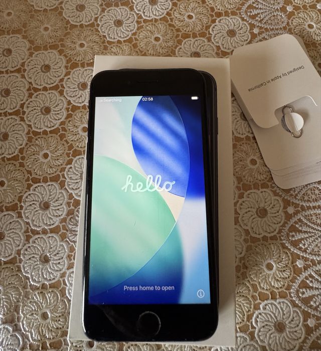 iphone SE 3  128 gb