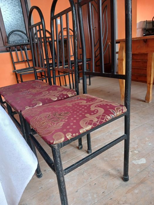 To‘y uchun stol stullar