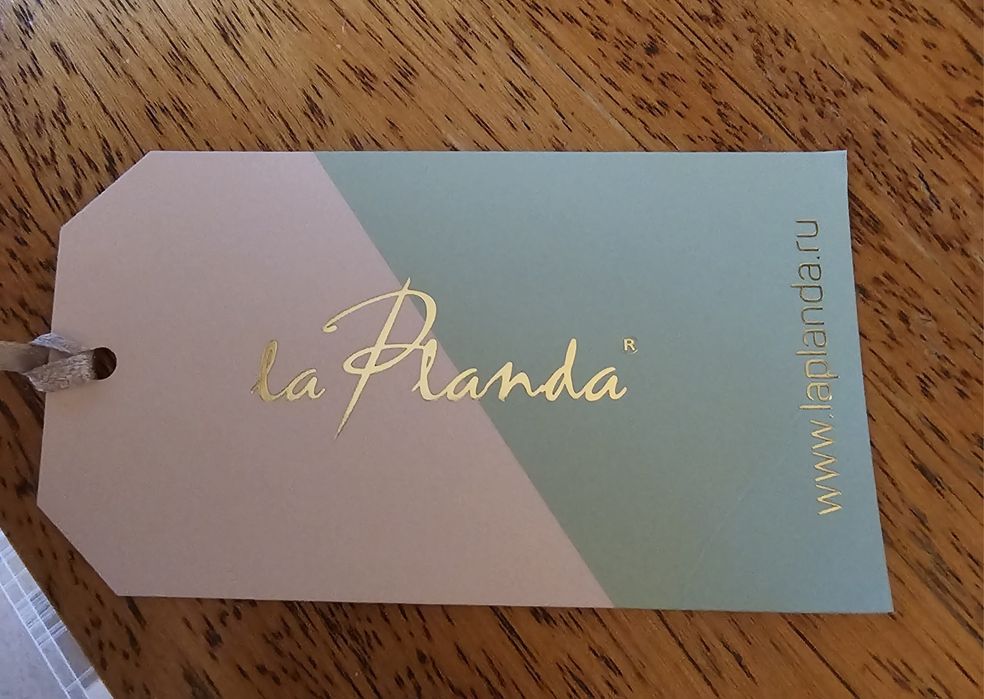 Продам женскую шапку laPlanda