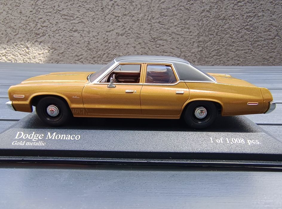 Dodge Monaco 1:43 Minichamps