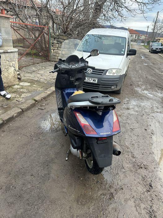 Honda pantheon 150 4t