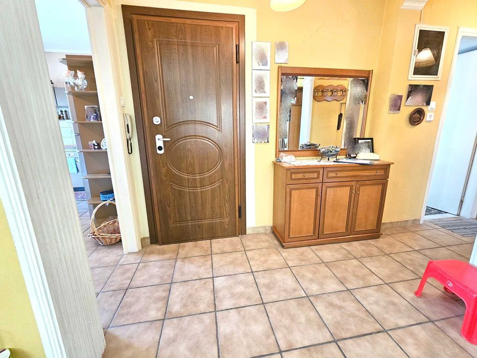 Продава се апартамент с площ 105 кв.м. в АГИО ЛУКА, КАВАЛА (код 8397)