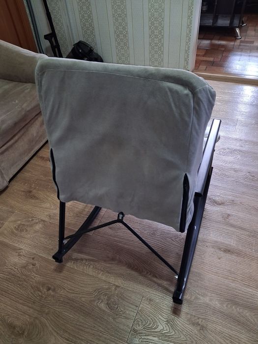 Продам кресло качалку.