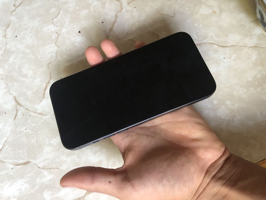 Iphone 15 max sotiladi
