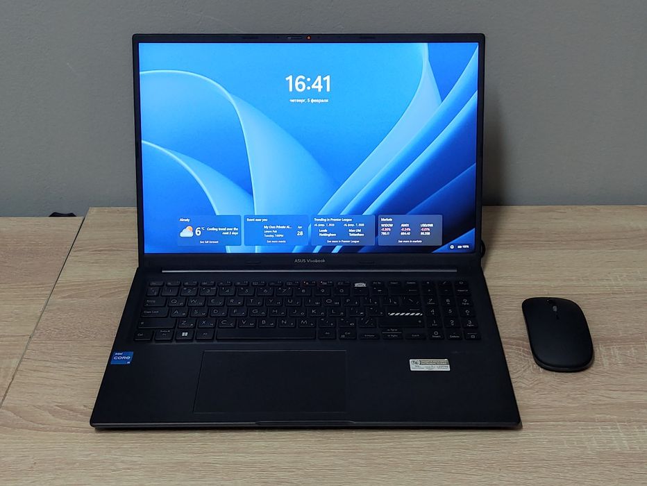 Продаю Asus Vivobook 15