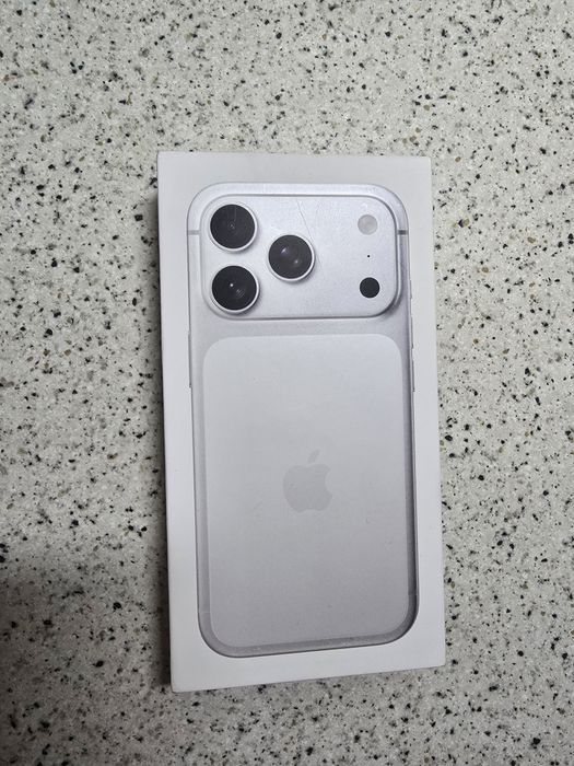 Айфон 17про 256гб