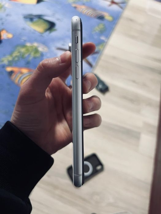 Продается идеальная iPhone XR