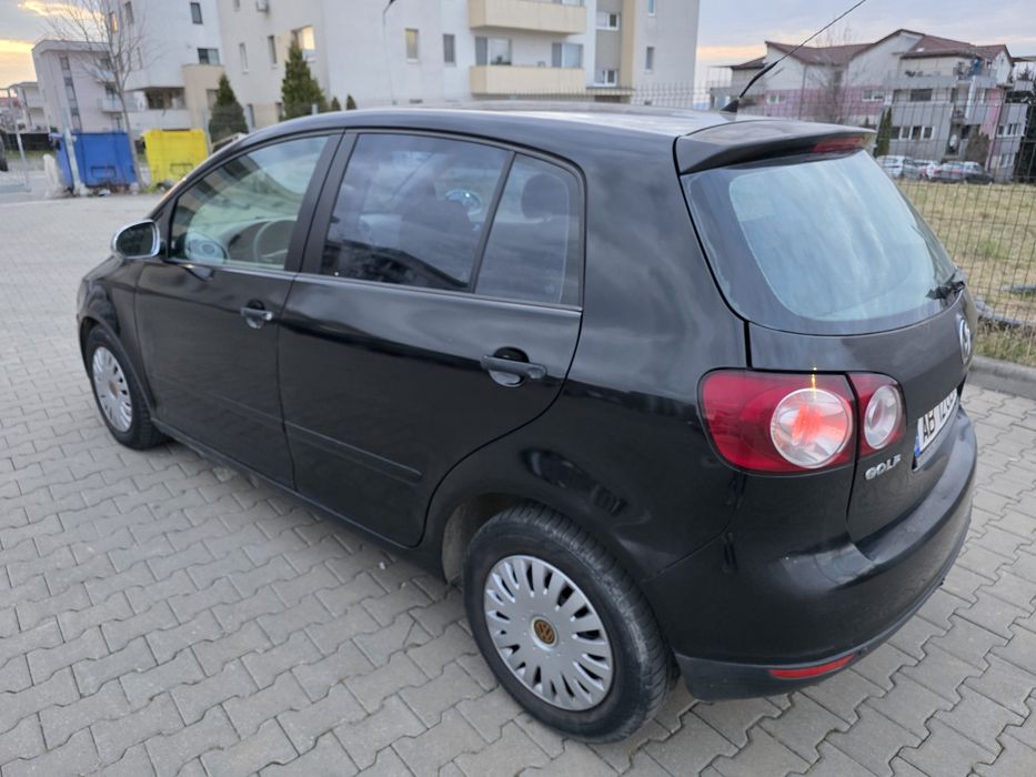 Vand Wolkswagen Golf Plus in stare Perfecta